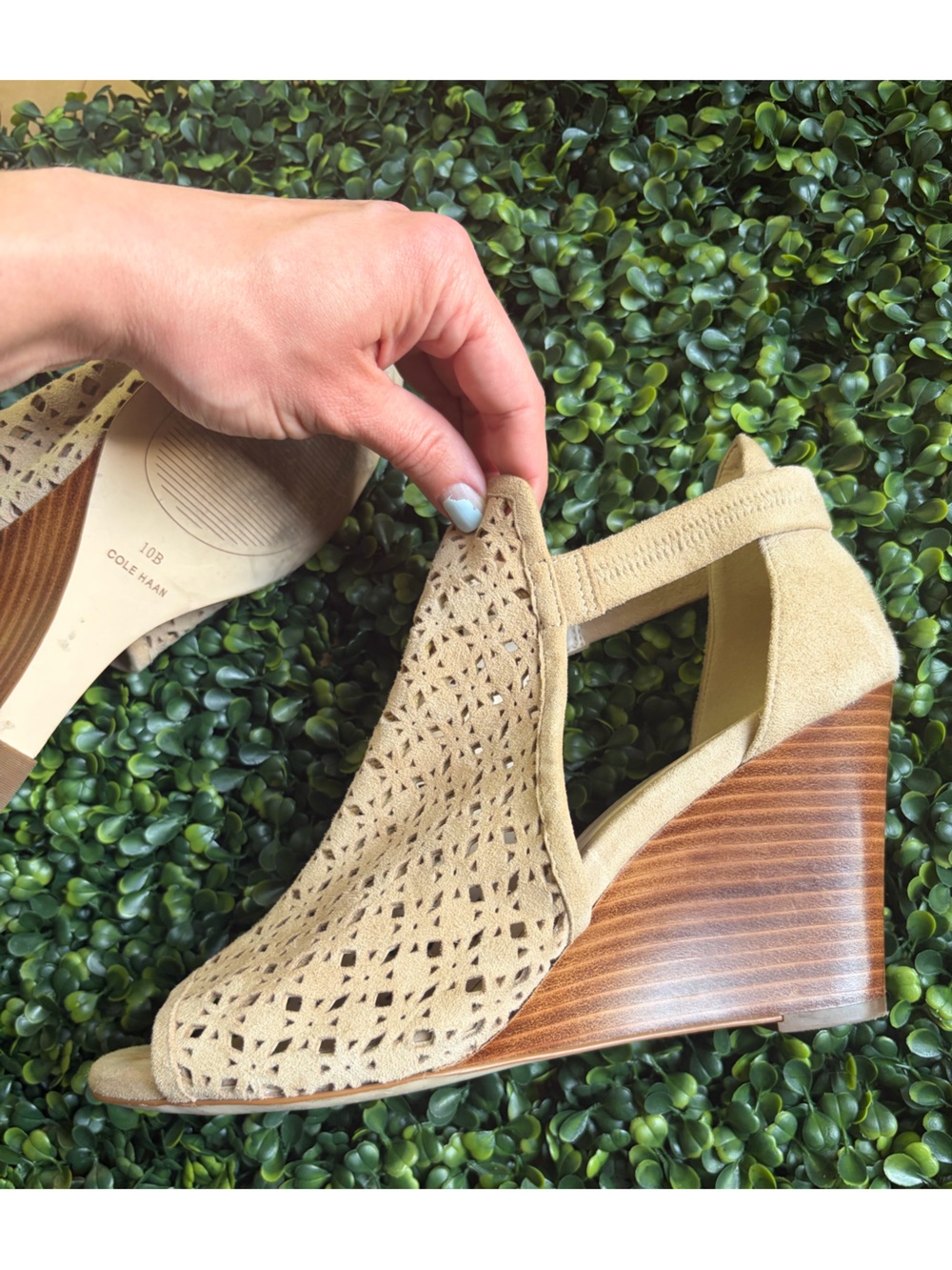 Cole Haan Grand.OS Tan Suede Laser Cut Wedge Sandals Slingback Sz 10